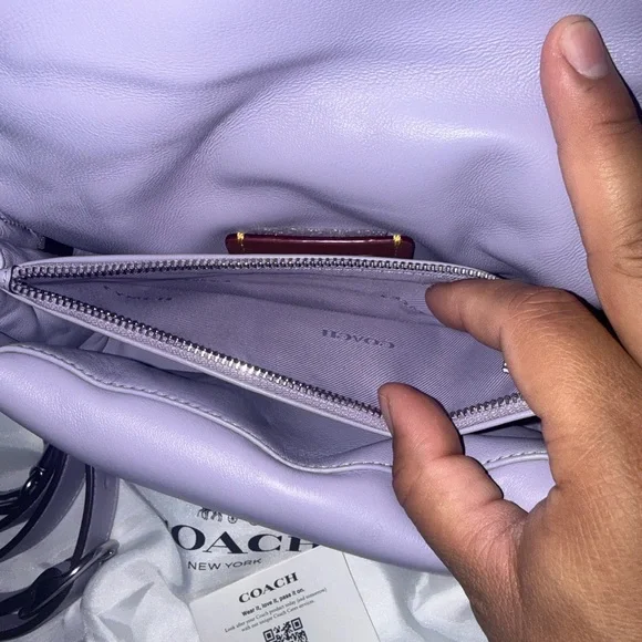 Coach Pillow Tabby 20- Lilac with Silver hardware NWOT - Picture 8 of 10